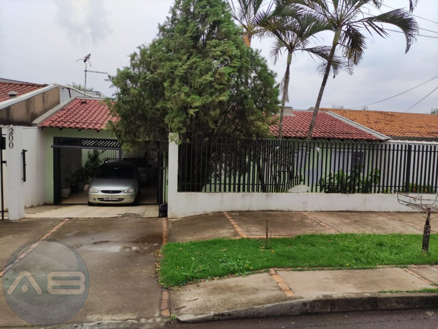 Casa com 3 dormitórios à venda, 240 m² por R$ 550.000,00 - Con...