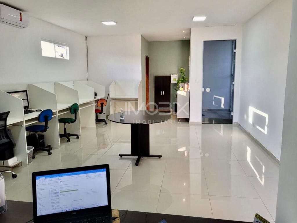 Barracão à venda, 188 m  por R  600.000,00 - Gralha Azul - Faz...
