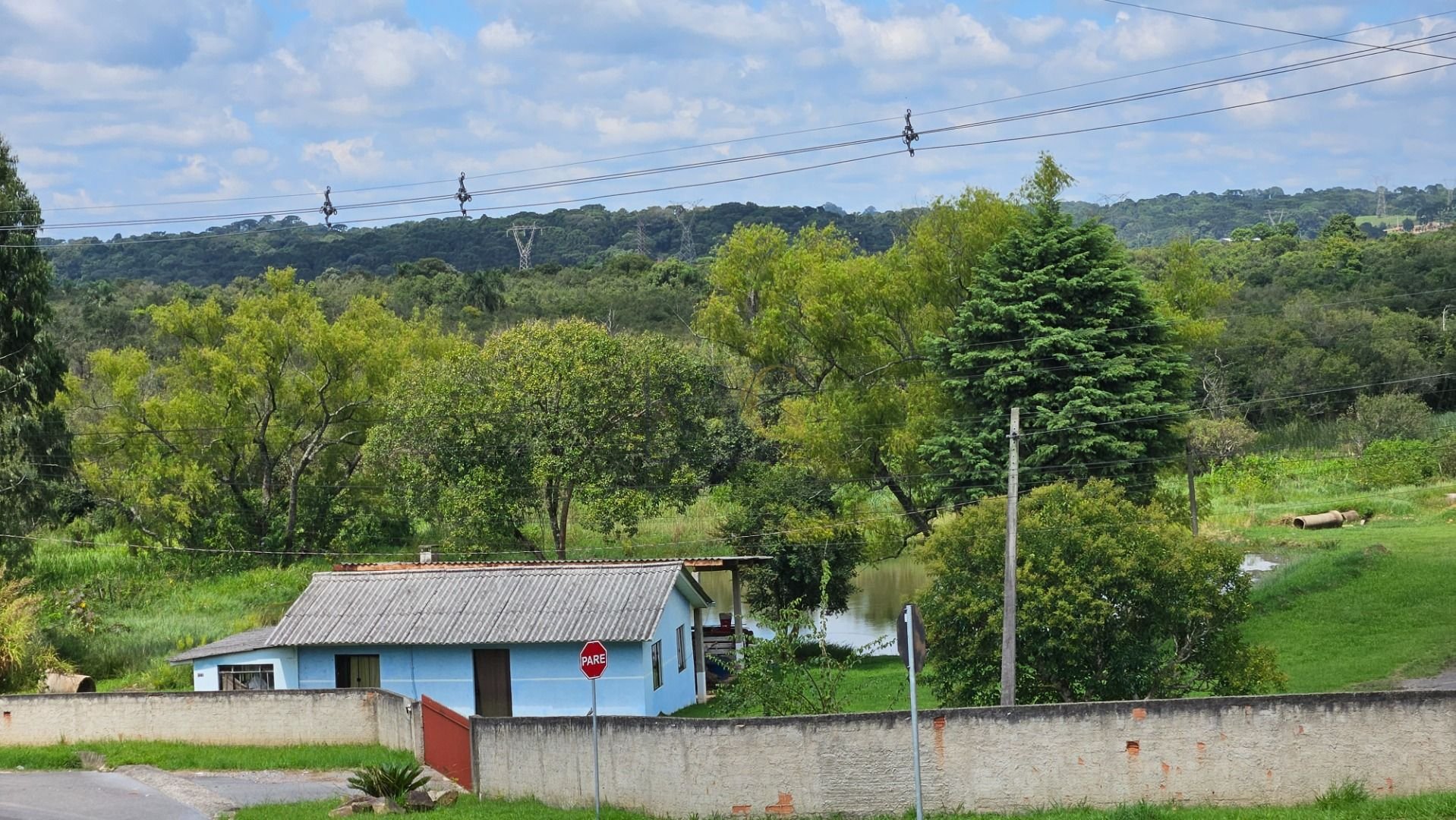 Chácara com 40.099m  a 3 km do centro de Araucária, com casa e...