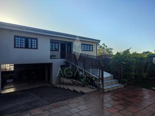 Casa com 5 dormitórios à venda, 240 m  por R  899.000,00 - São...