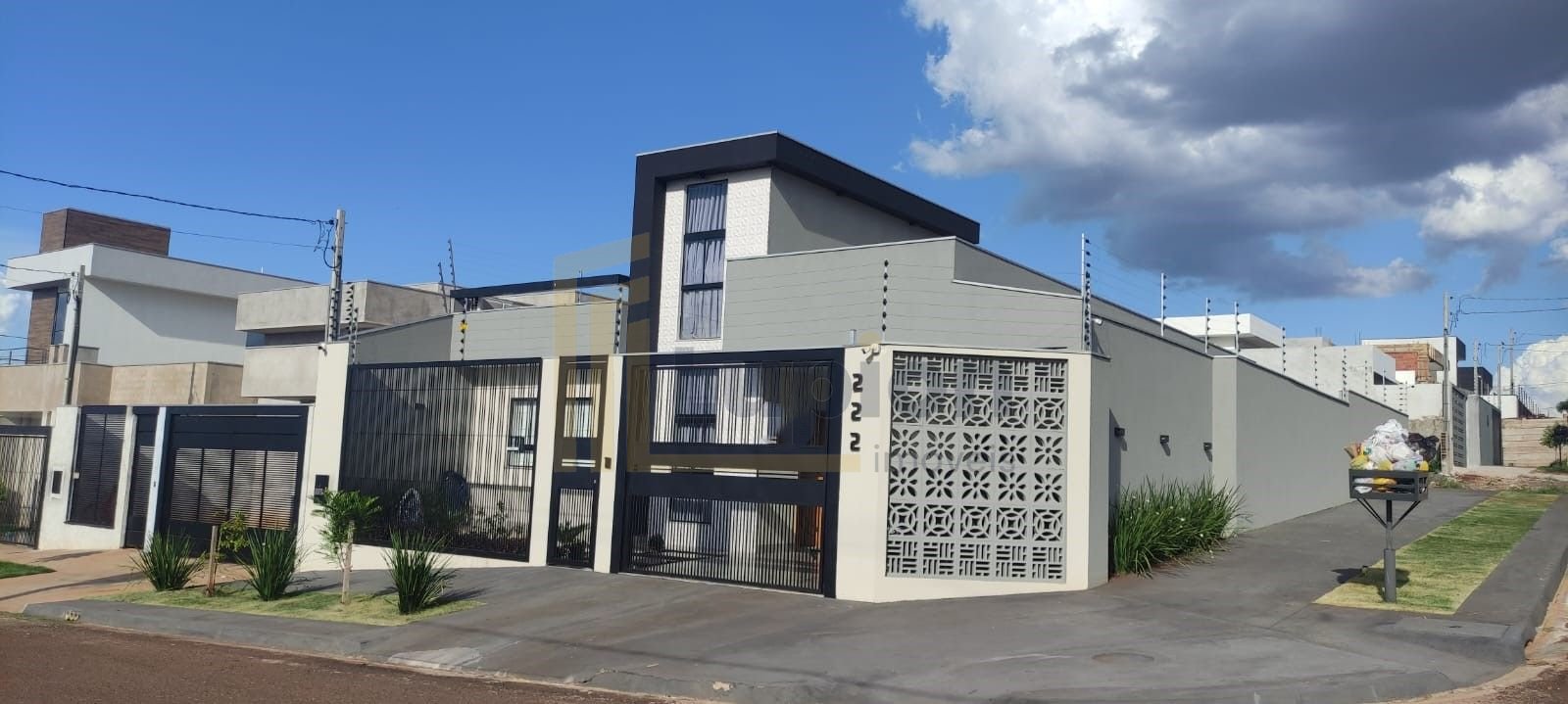 Casa com 3 dormitórios à venda, 170 m² por R$ 1.200.000,00 - J...