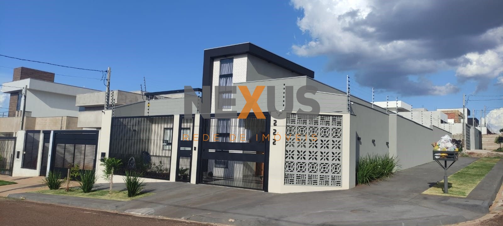 Casa com 3 dormitórios à venda, 170 m² por R$ 1.200.000,00 - J...