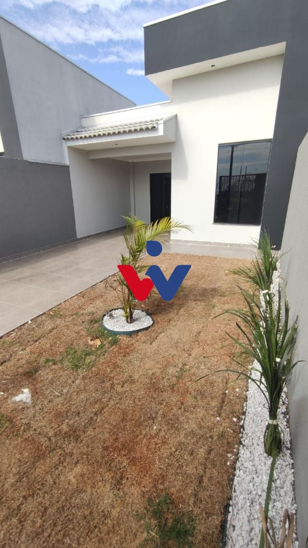 Casa com 3 dormitórios à venda, 82 m² por R$ 350.000,00 - Giar...