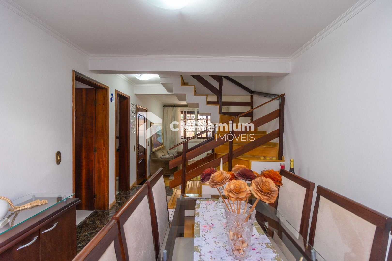 Sobrado com 3 dormitórios à venda, 129 m  por R  665.000,00 - ...
