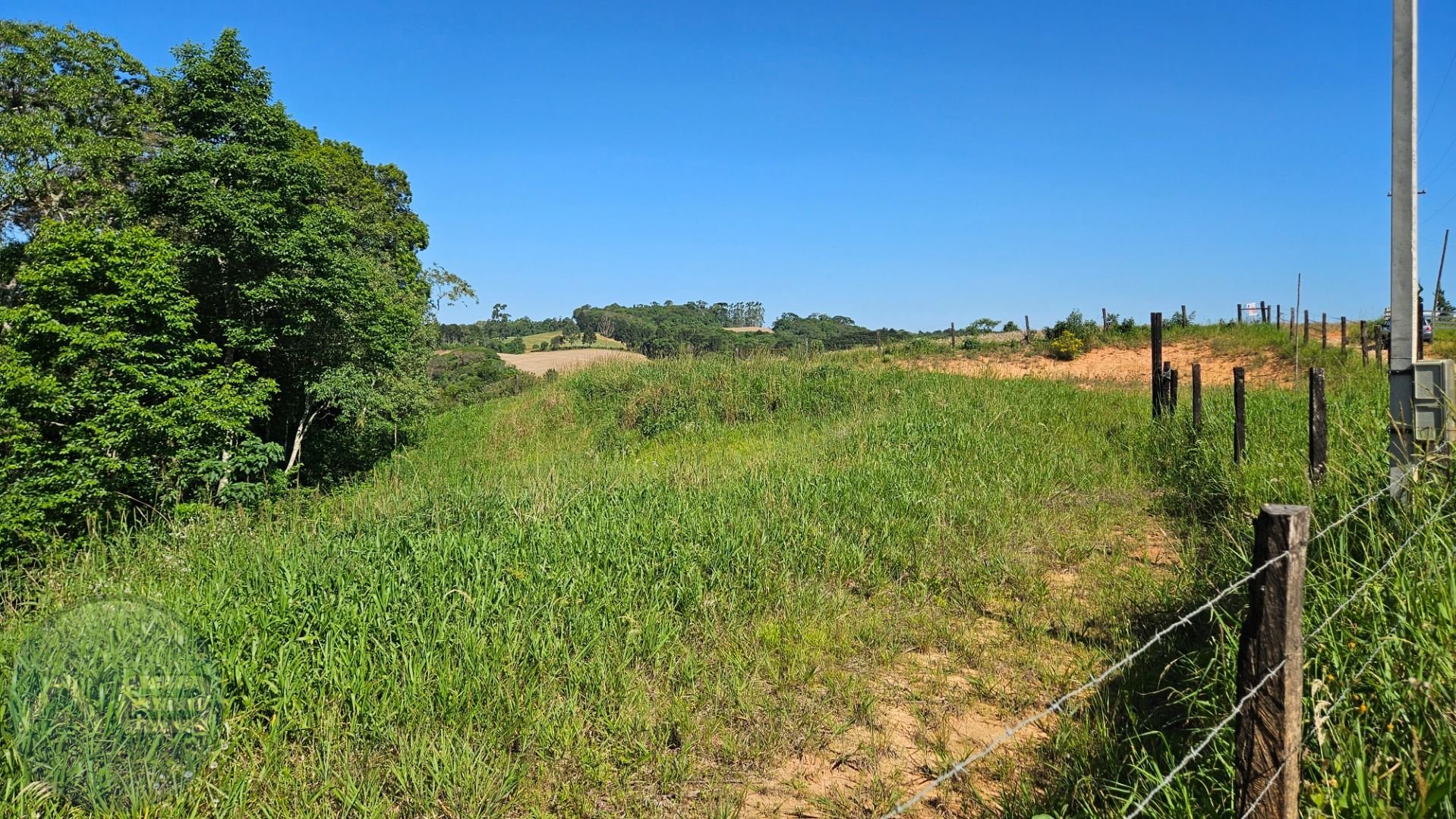 Ref?gio de 4.397 m  em Contenda  Terreno com Vista e Natureza