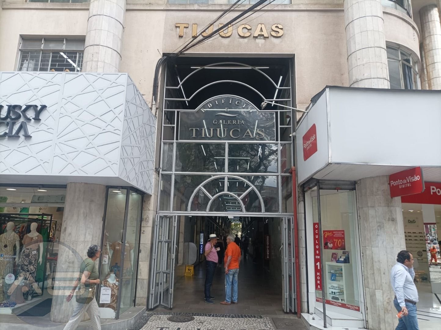Sala à venda, 46 m  por R  250.000,00 - Centro - Curitiba PR
