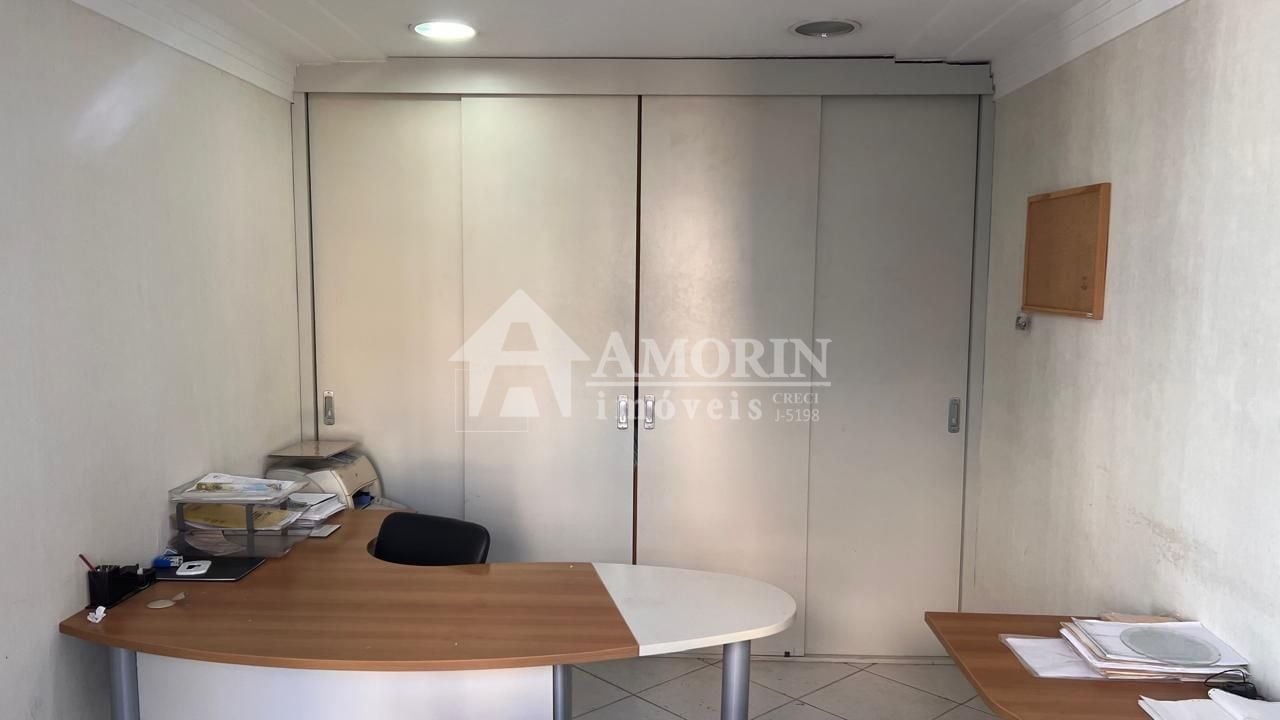 Sala à venda, 46 m  por R  250.000,00 - Centro - Curitiba PR