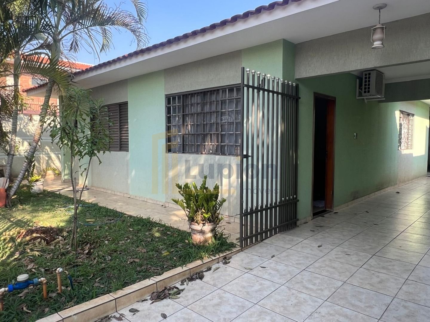 Casa com 3 dormitórios à venda, 156 m² por R$ 950.000,00 - Par...