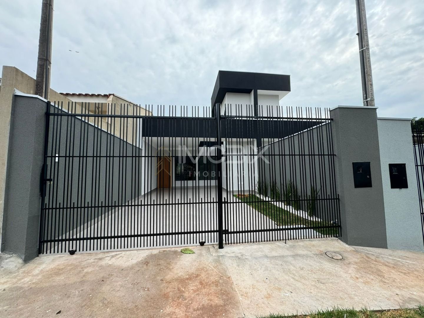 Casa com 3 dormitórios à venda, 80 m² por R$ 370.000,00 - Conj...
