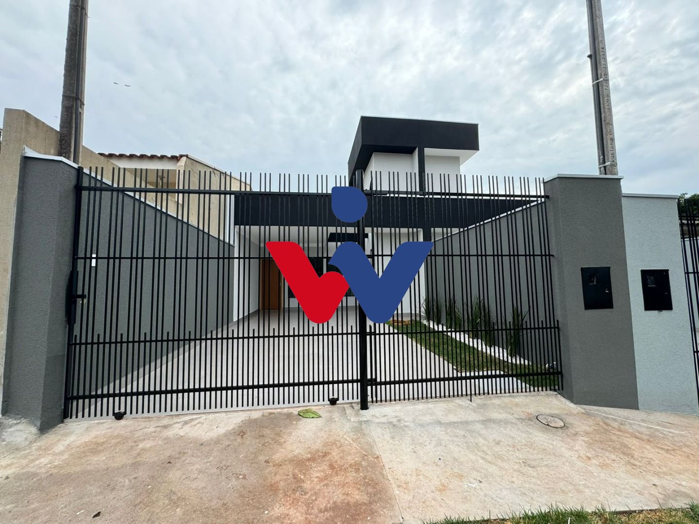 Casa com 3 dormitórios à venda, 80 m² por R$ 370.000,00 - Conj...