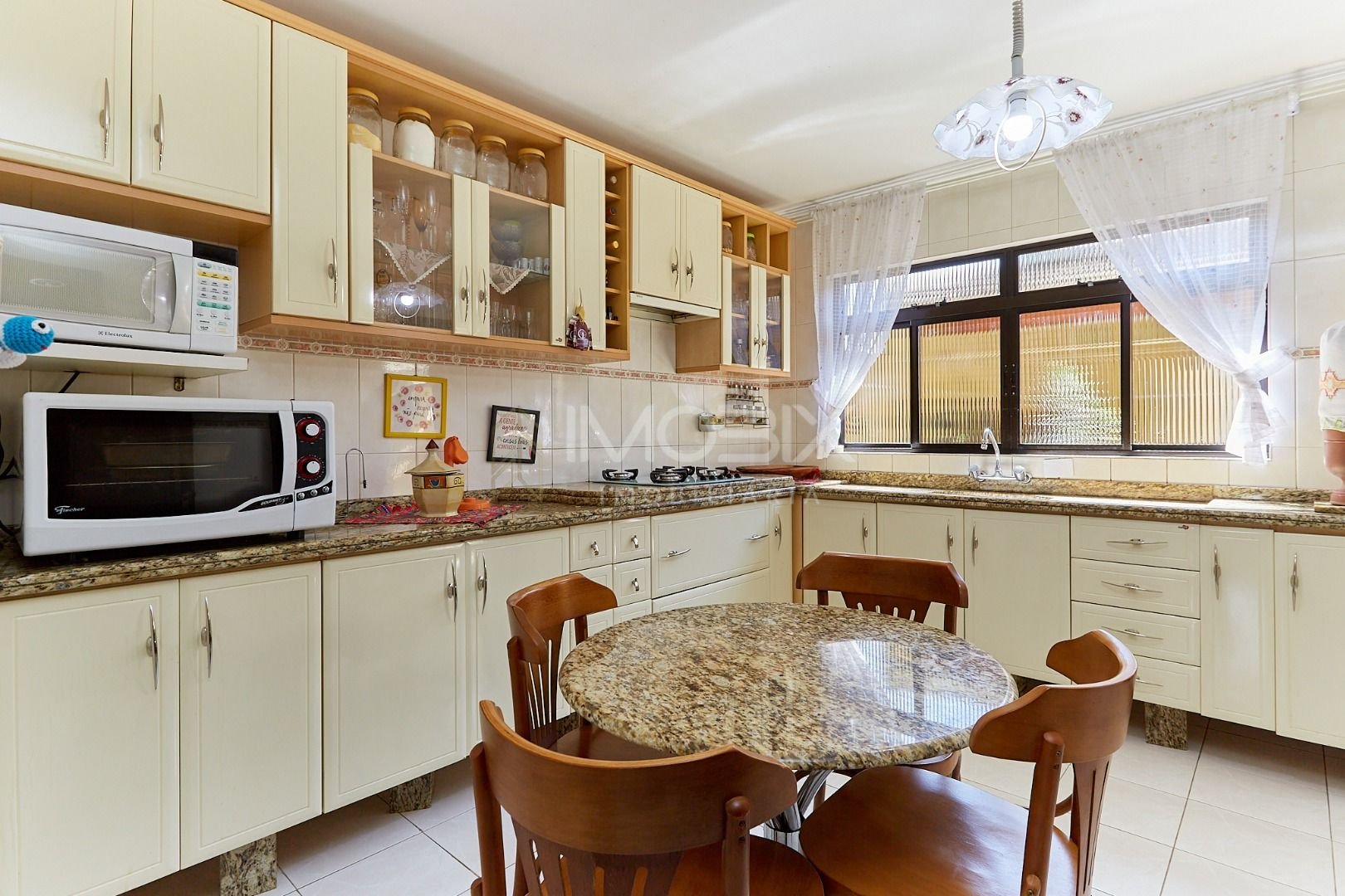 Sobrado com 3 dormitórios à venda, 175 m  por R  898.000,00 - ...