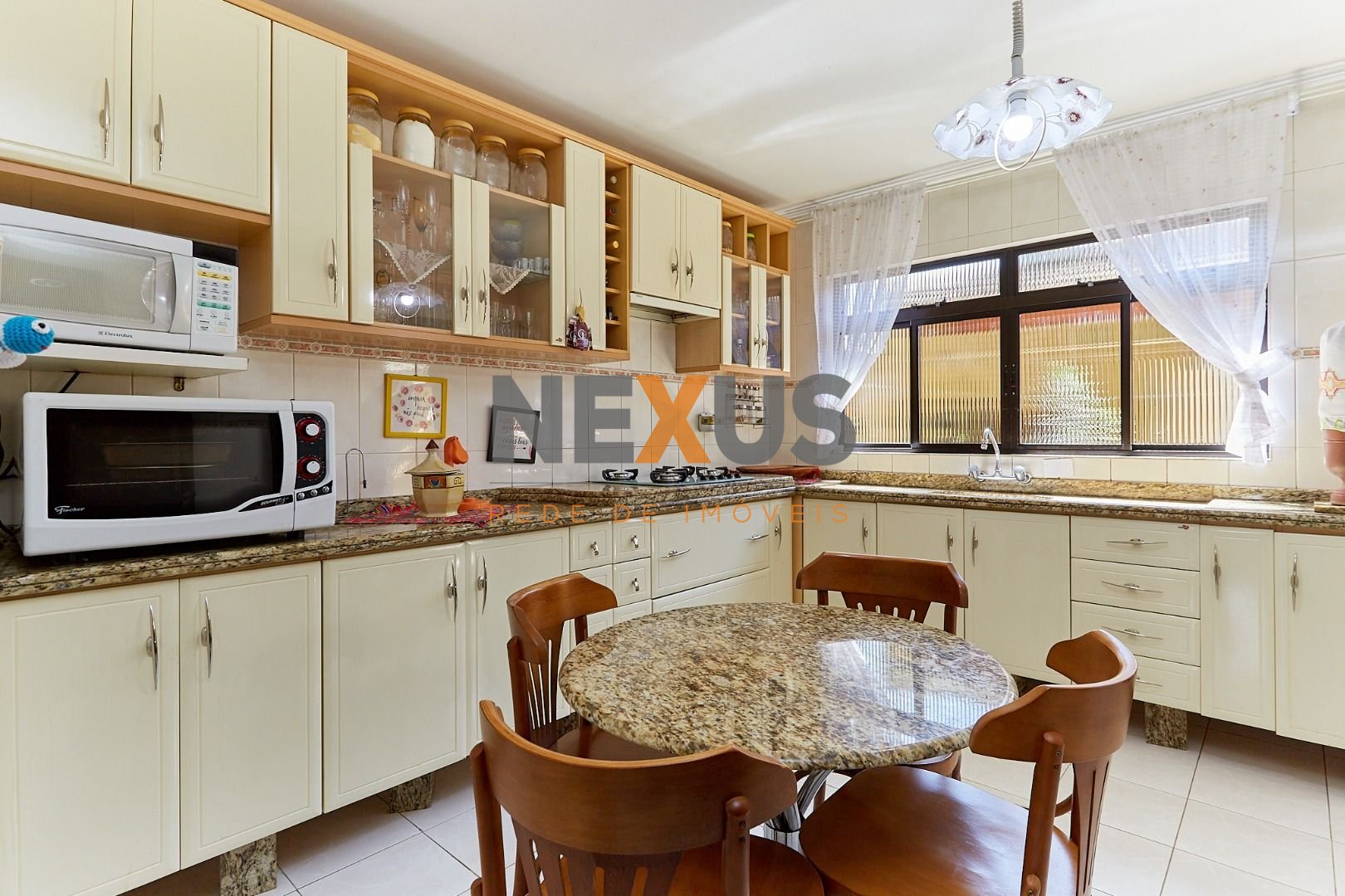 Sobrado com 3 dormitórios à venda, 175 m  por R  898.000,00 - ...