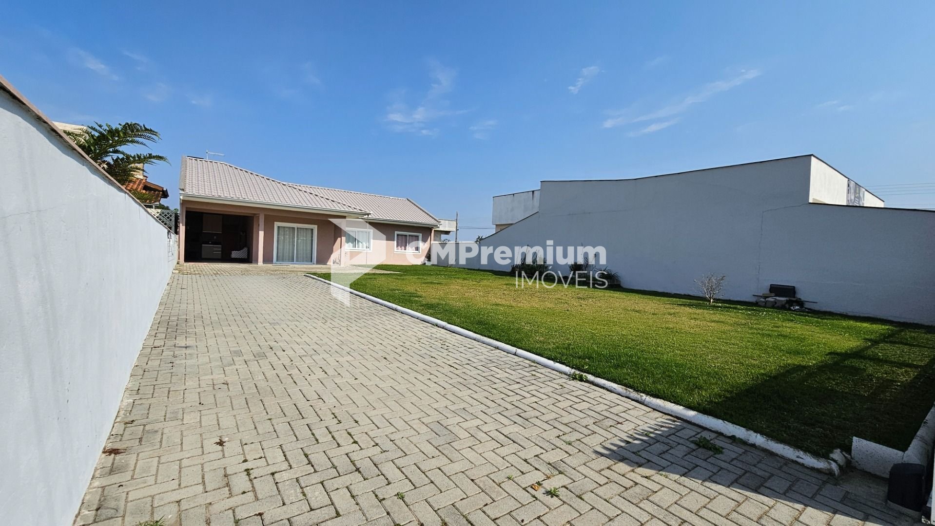 Casa com 4 dormitórios 01 suíte  à venda, 130 m  por R  950.00...