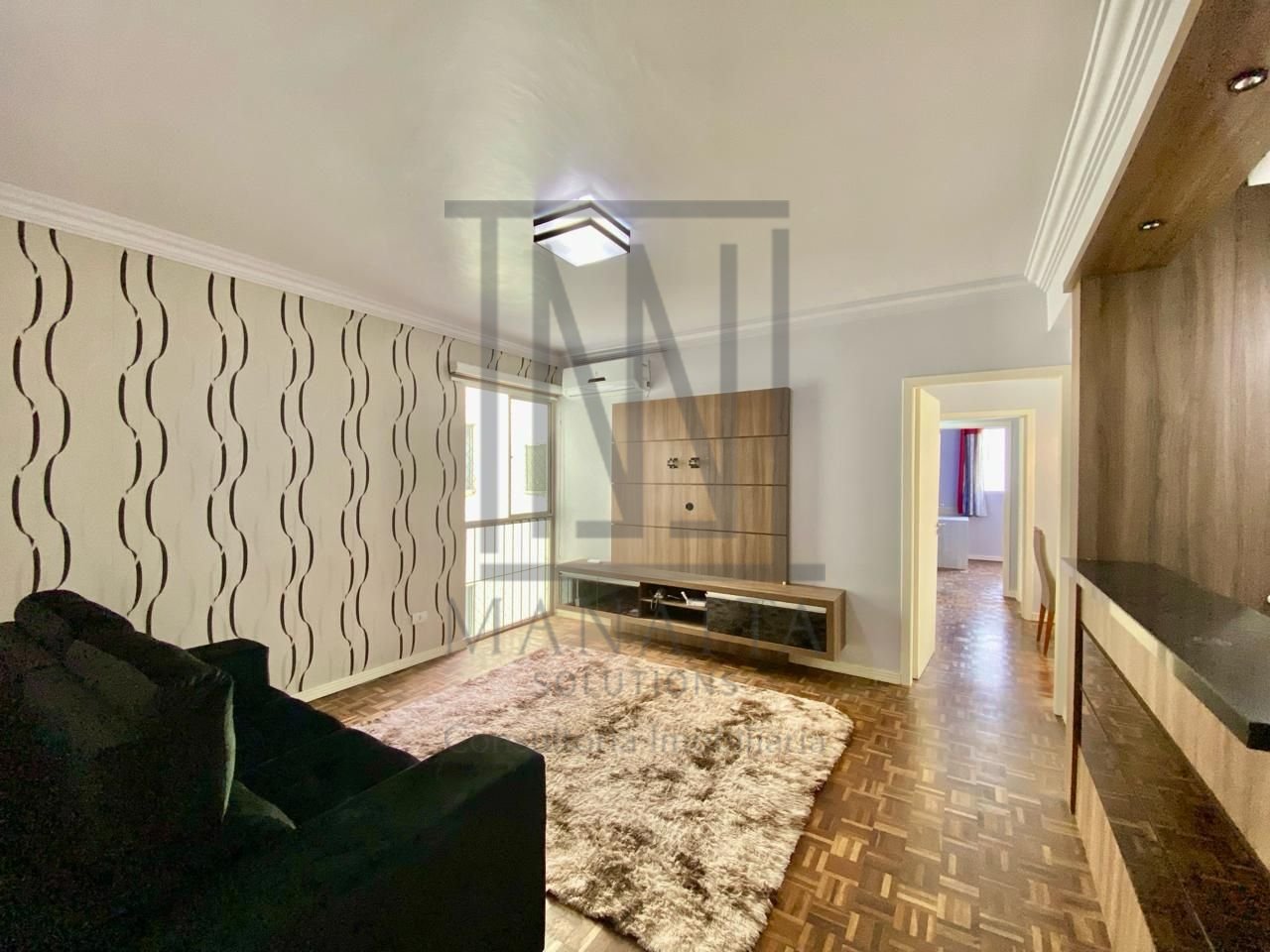 Apartamento semi-mobiliado 3 quartos, Cond com piscina , ao la...