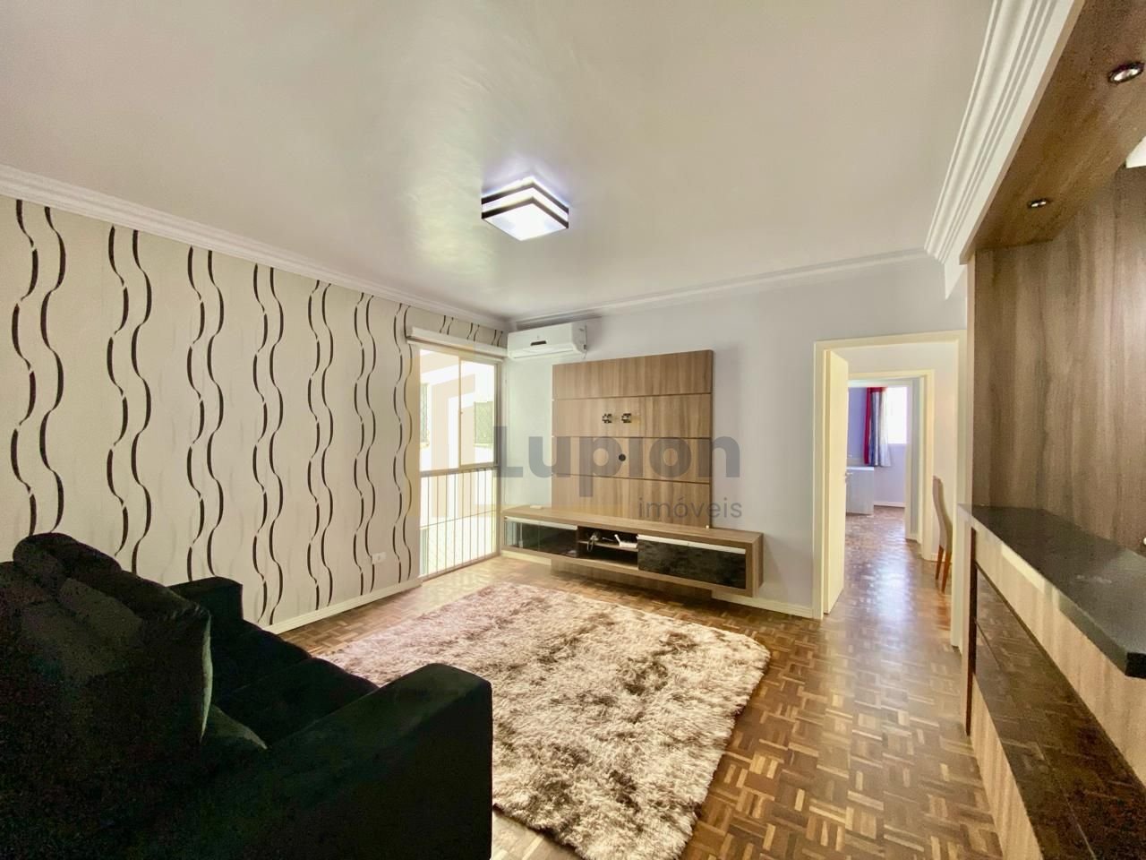 Apartamento semi-mobiliado 3 quartos, Cond com piscina , ao la...