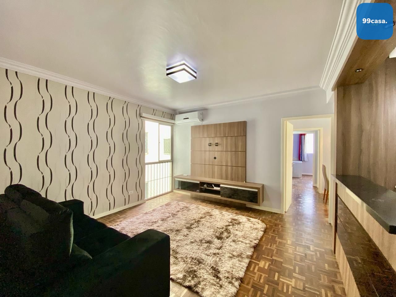 Duas casas no mesmo terreno com piscina e ?rea gourmet, a 700m...