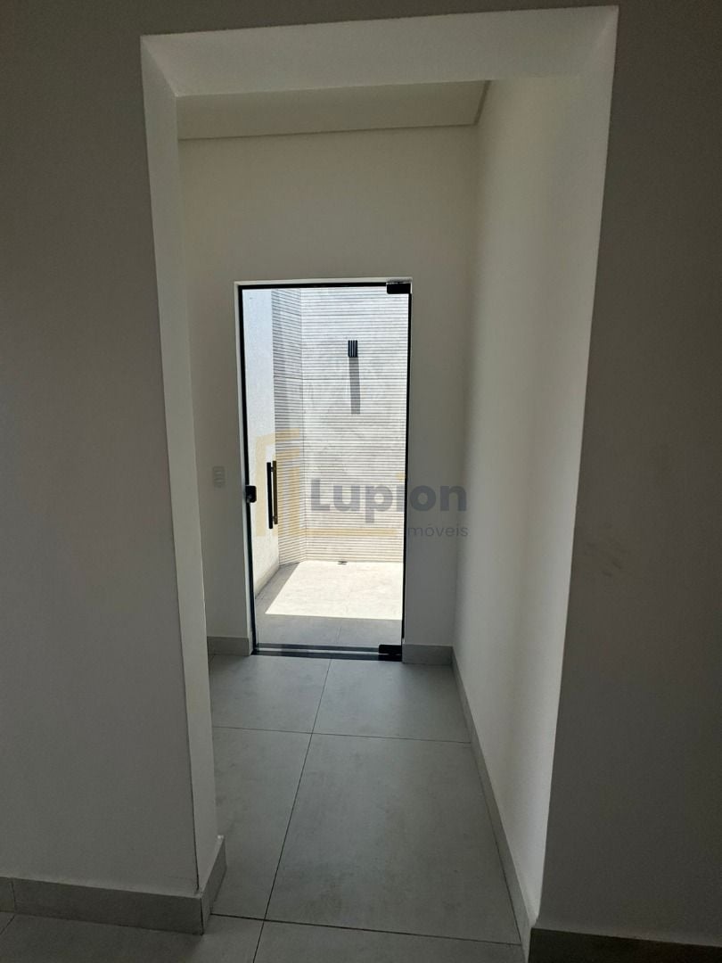 Casa com 3 dormitórios à venda, 87 m² por R$ 370.000,00 - Parq...