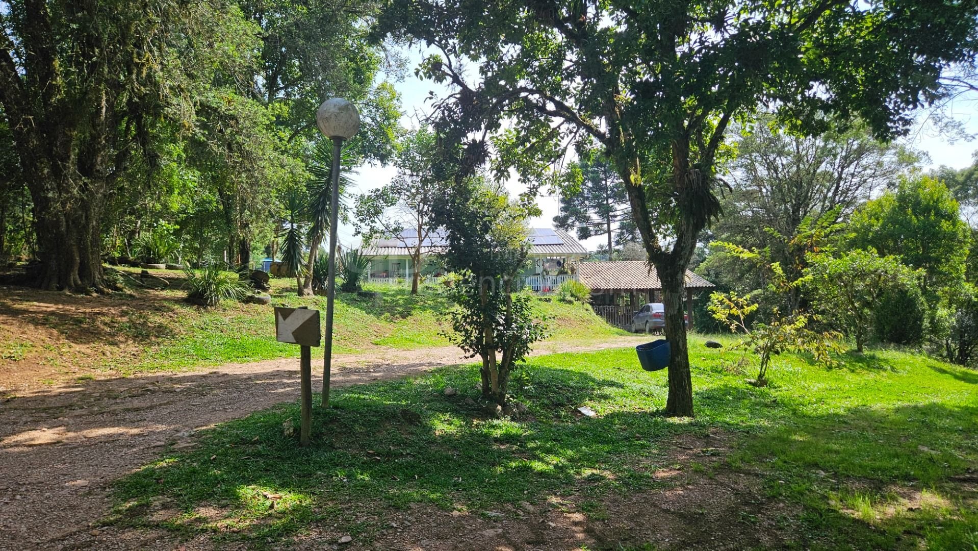 Chácara com Restaurante, Lago e Estrutura Completa em São José...