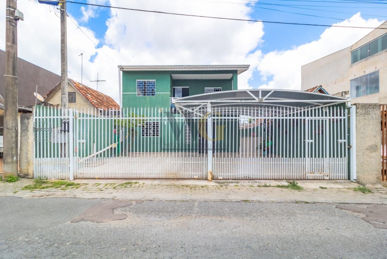 Sobrado espaçoso e iluminado na Vila Nossa Sra da Luz - CIC