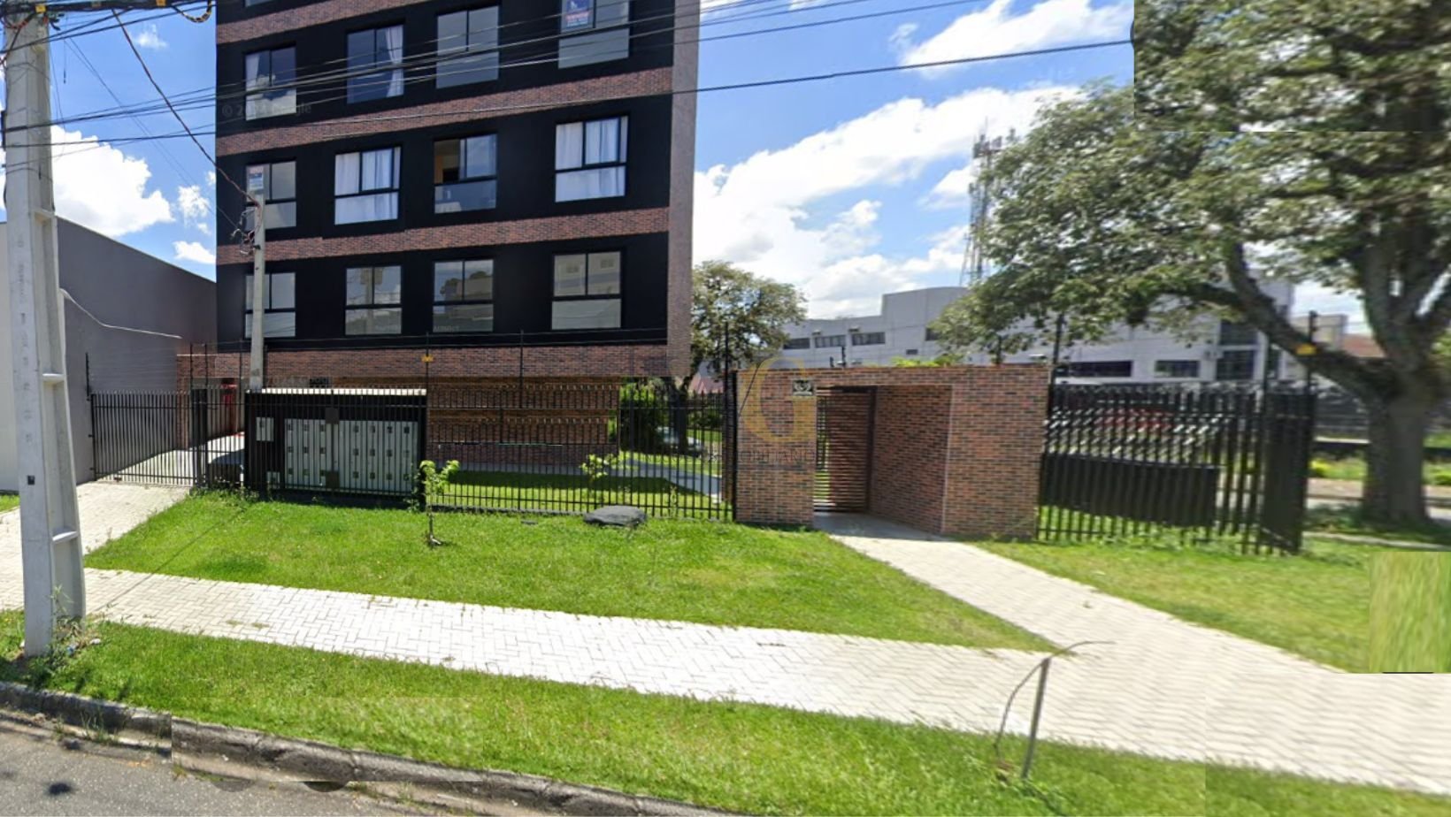 Studio novo e mobiliado de 25m  próximo à Unicuritiba e PUC