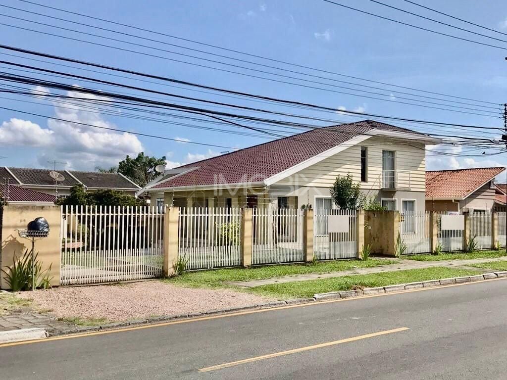 Casa com 4 dormitórios à venda, 403 m  em terreno de 1040m por...