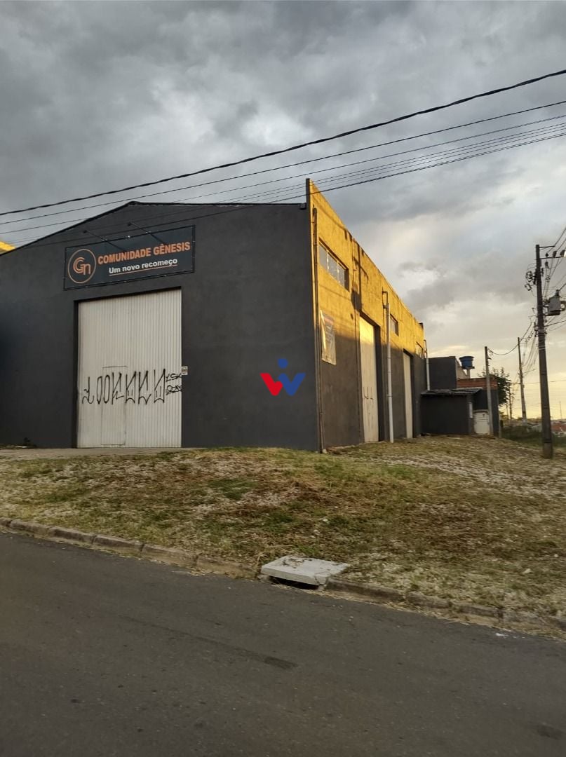 Barracão à venda, 320 m  por R  960.000,00 - Eucaliptos - Faze...