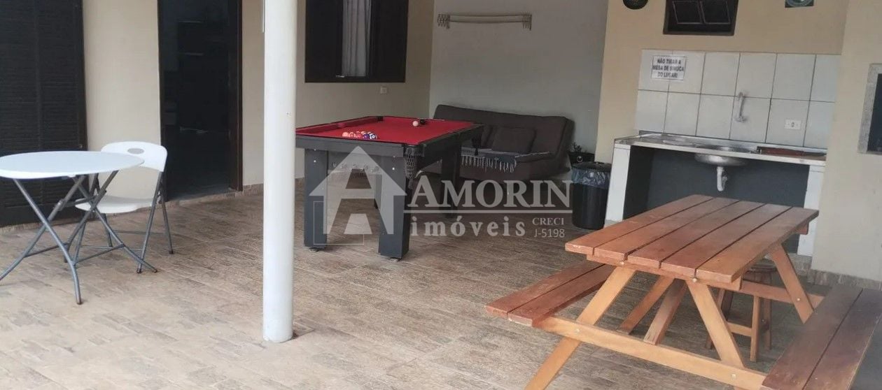 Casa Moderna com Piscina e Churrasqueira  Aceita Permuta em Cu...