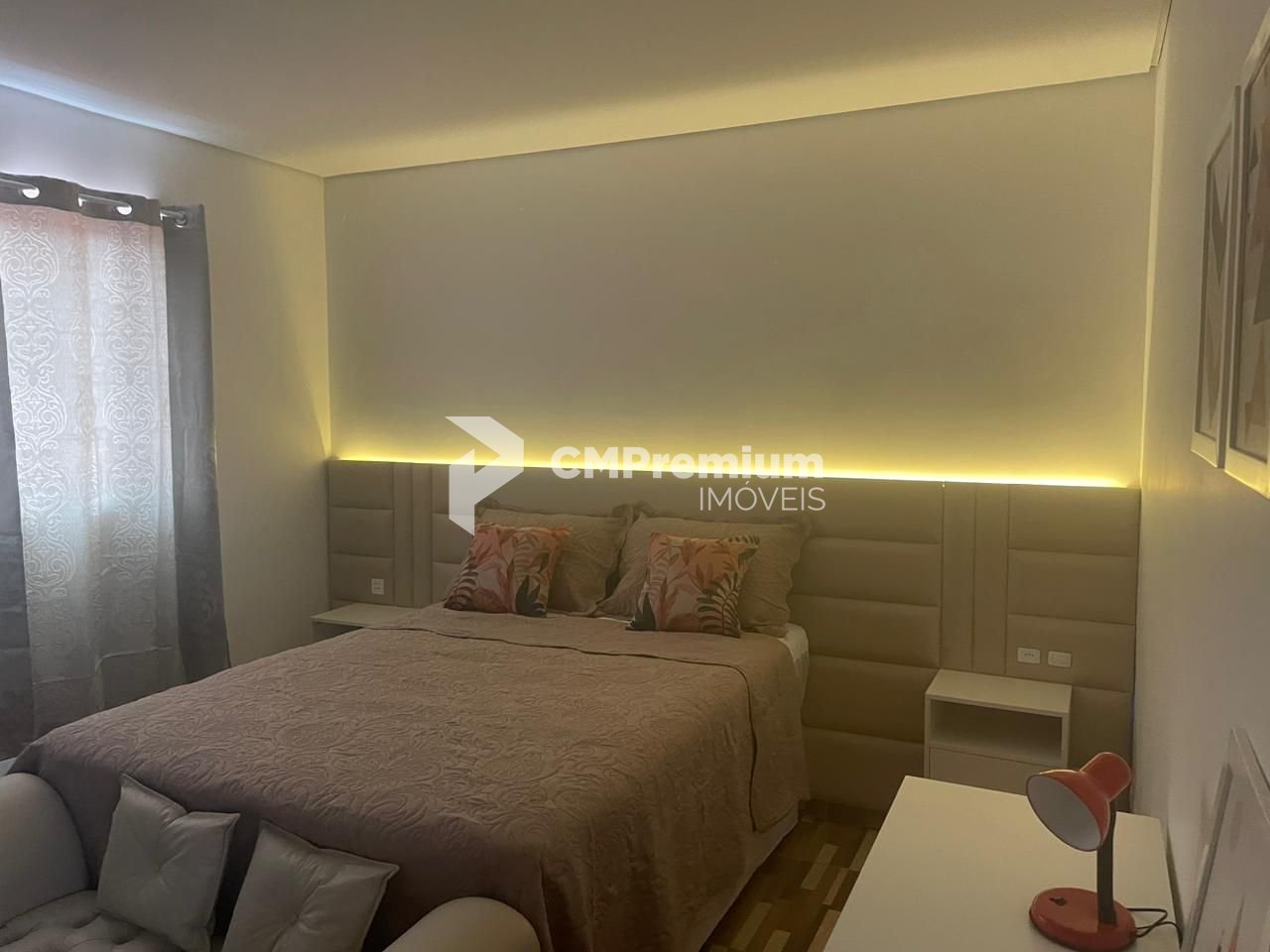 Apartamento com 8 dormitórios à venda, 500 m  por R  2.000.000...