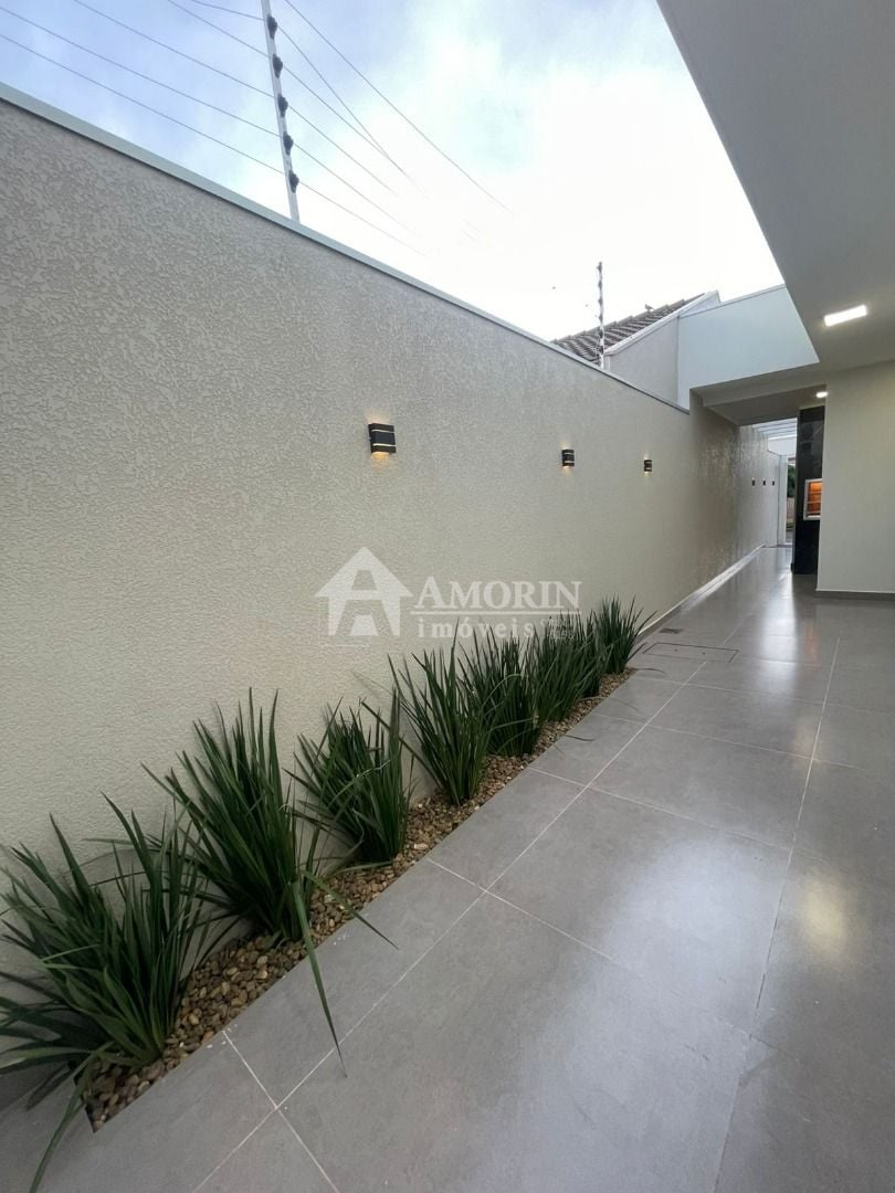 Casa com 3 dormitórios à venda, 95 m  por R  417.000,00 - Jard...