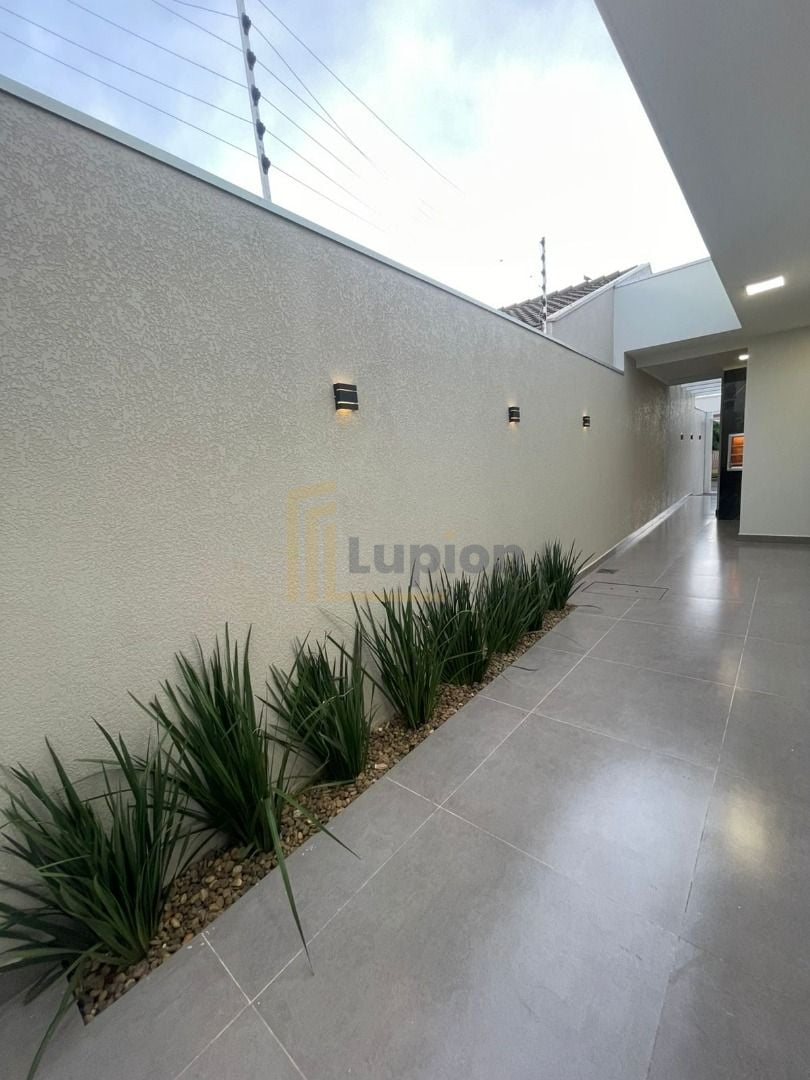 Casa com 3 dormitórios à venda, 95 m  por R  417.000,00 - Jard...