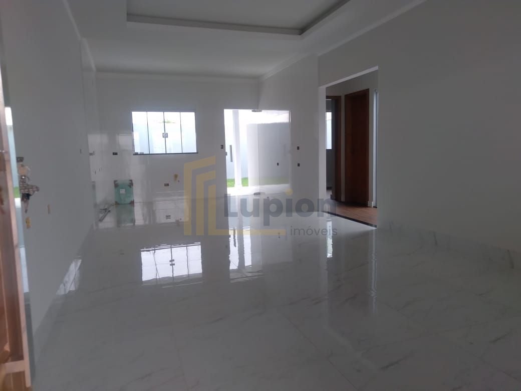 Casa com 4 dormitórios à venda,200.00 m , MARINGA - PR