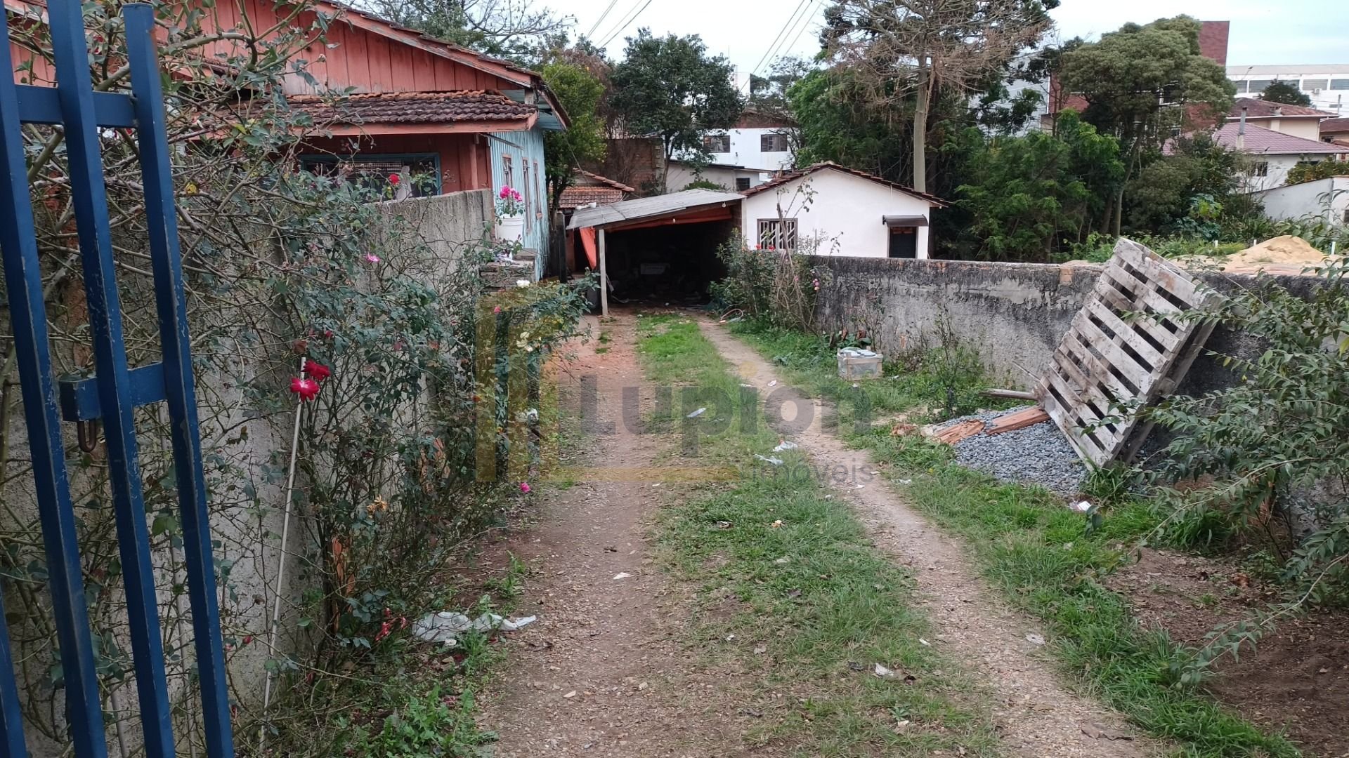 Terreno à venda, 605 m  frente para a Rodovia do Xisto por R  ...