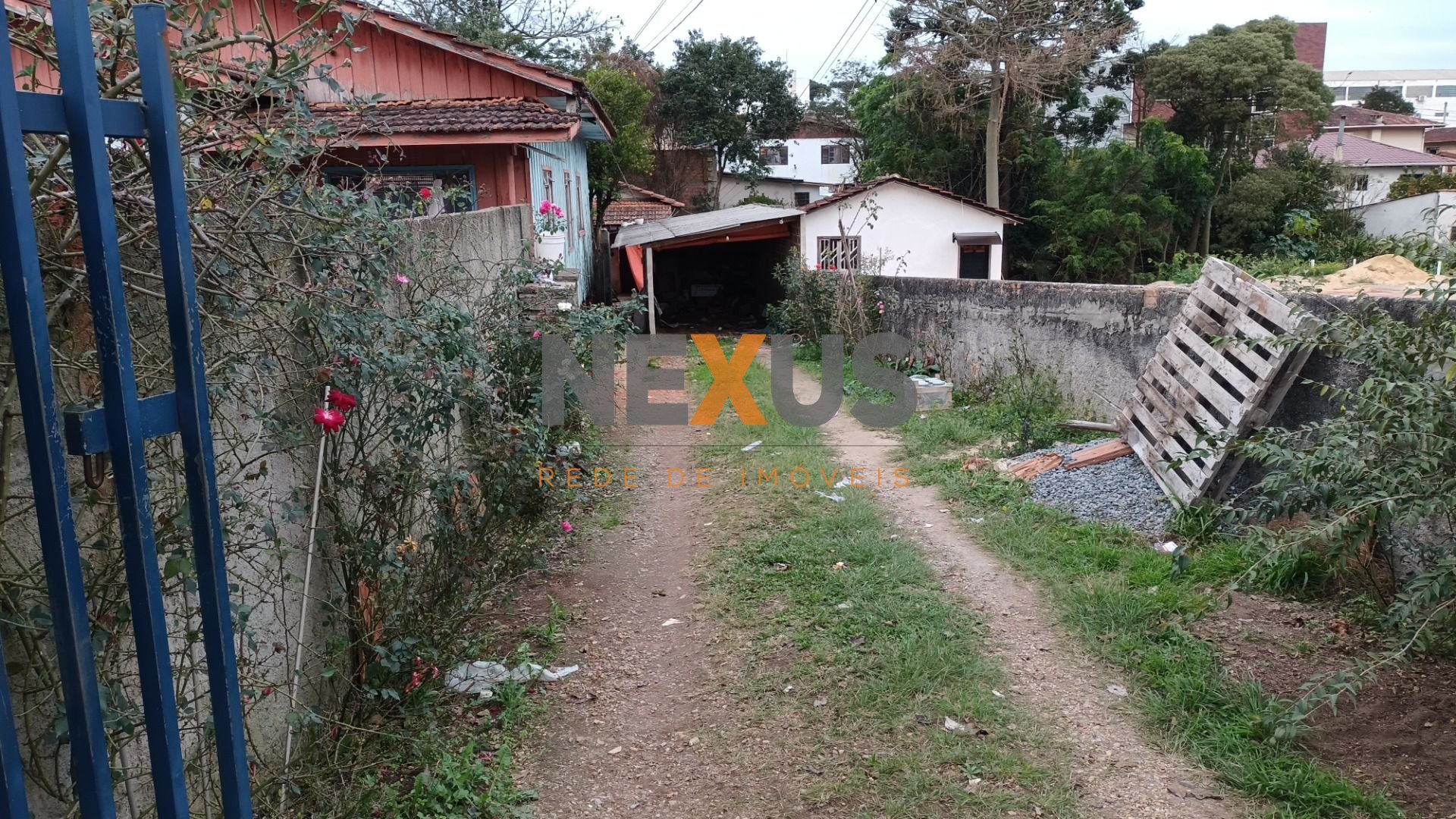 Terreno à venda, 605 m  frente para a Rodovia do Xisto por R  ...