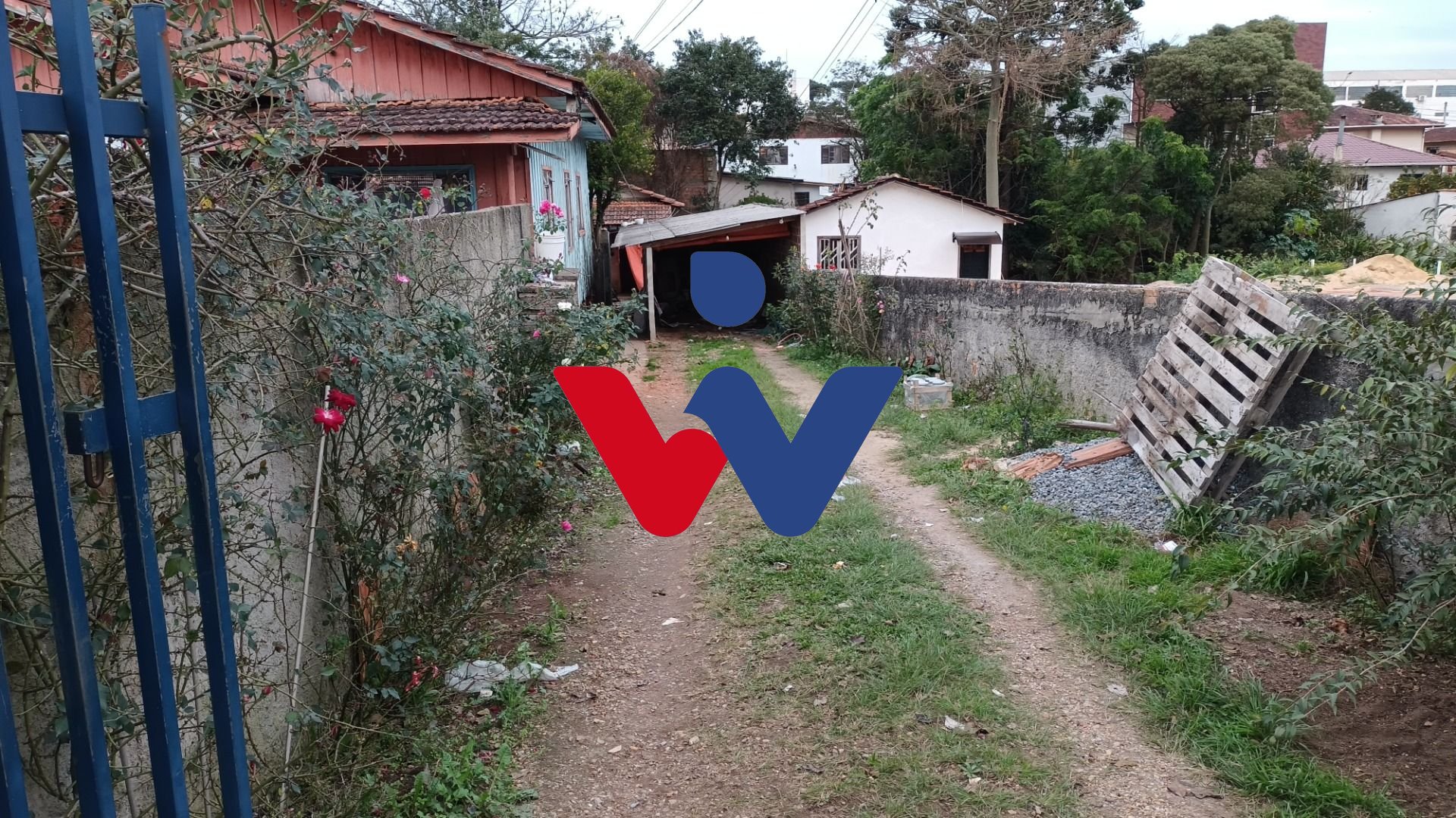 Terreno à venda, 605 m  frente para a Rodovia do Xisto por R  ...