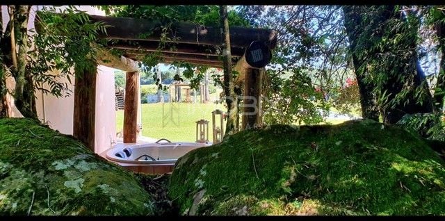 Sítio com 2 dormitórios à venda, 677600 m  por R  4.200.000,00...