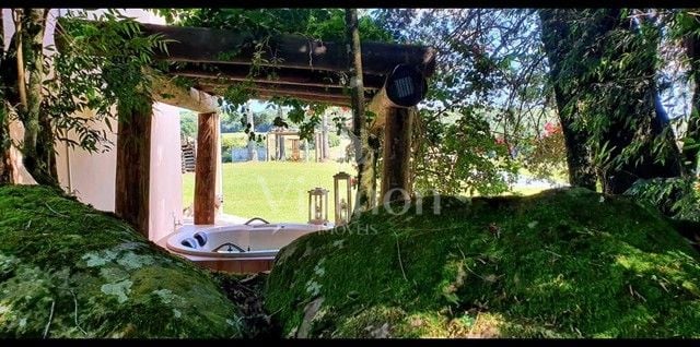 Sítio com 2 dormitórios à venda, 677600 m  por R  4.200.000,00...