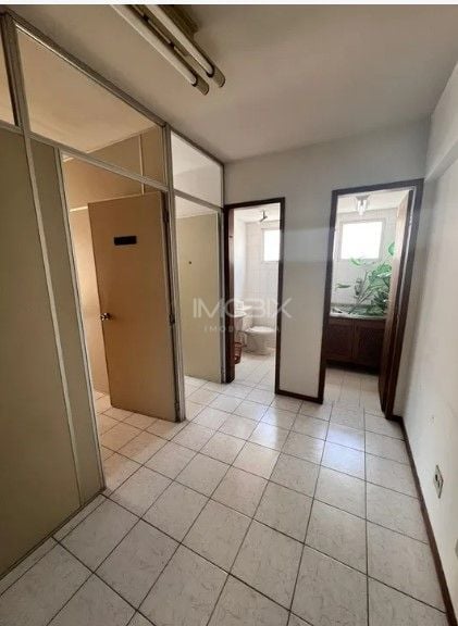 Sala à venda, 44 m  por R  150.000,00 - Centro - Curitiba PR