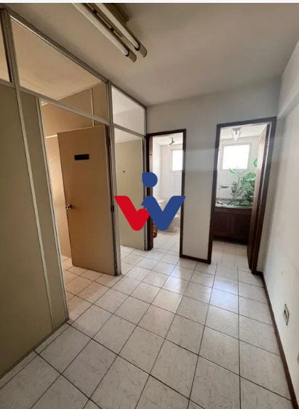 Sala à venda, 44 m  por R  150.000,00 - Centro - Curitiba PR