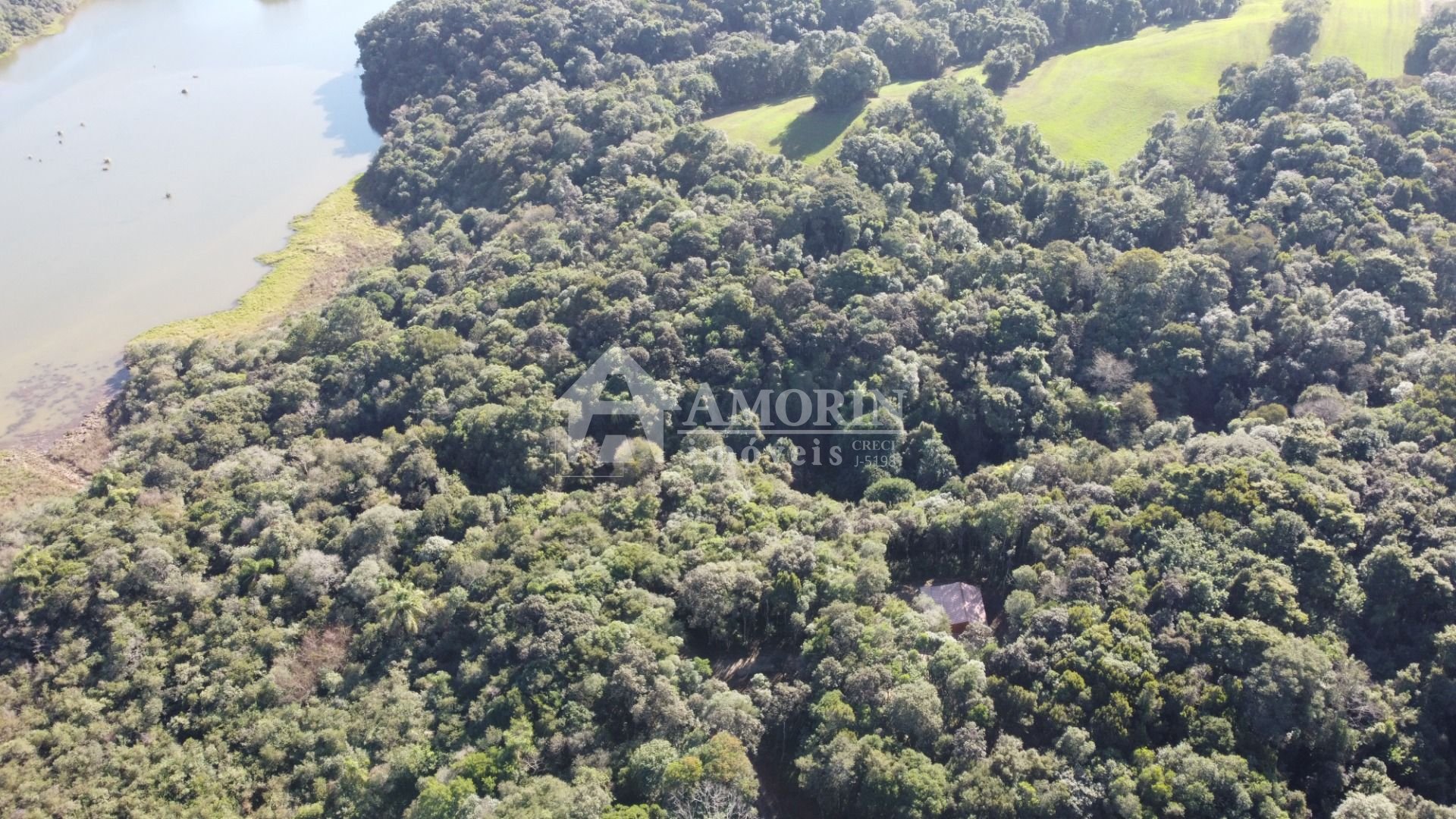 Chácara com 2 dormitórios à venda, 21473 m  por R  1.200.000,0...