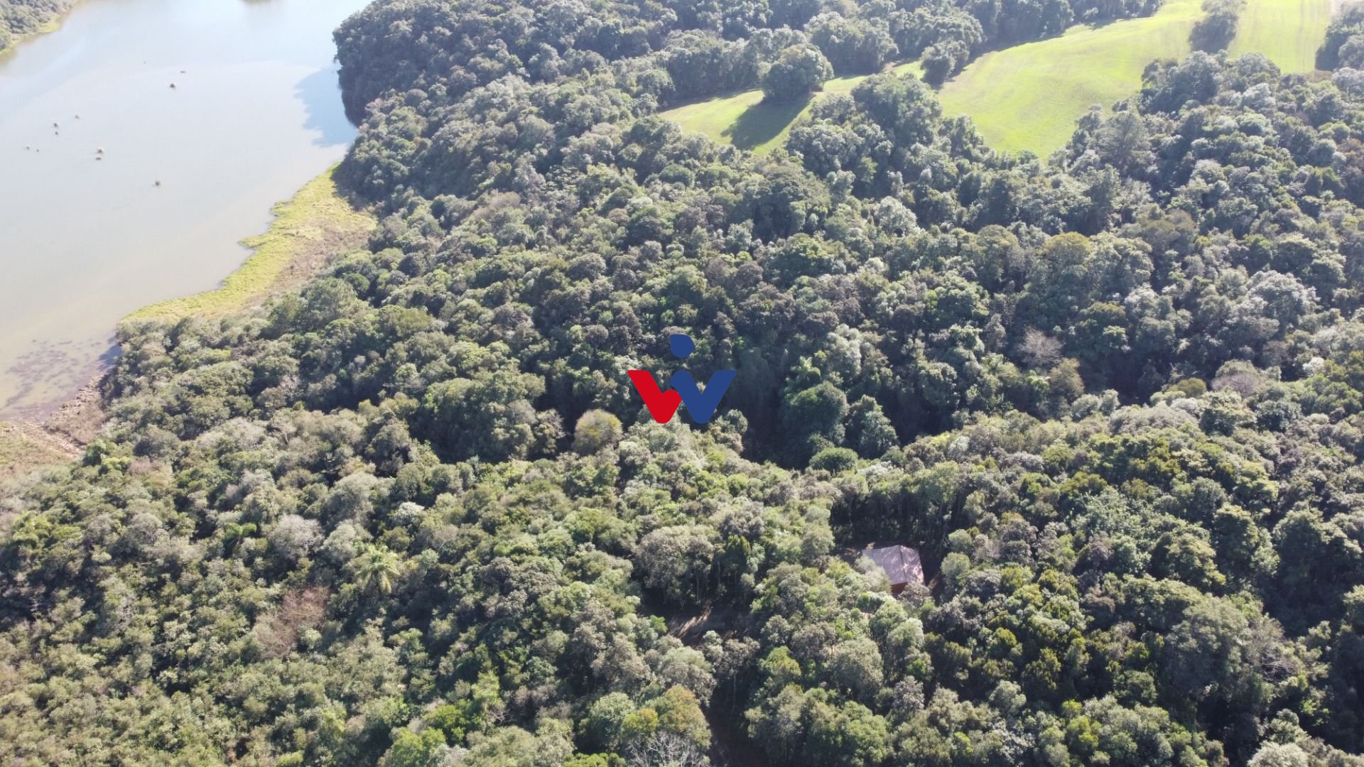 Chácara com 2 dormitórios à venda, 21473 m  por R  1.200.000,0...