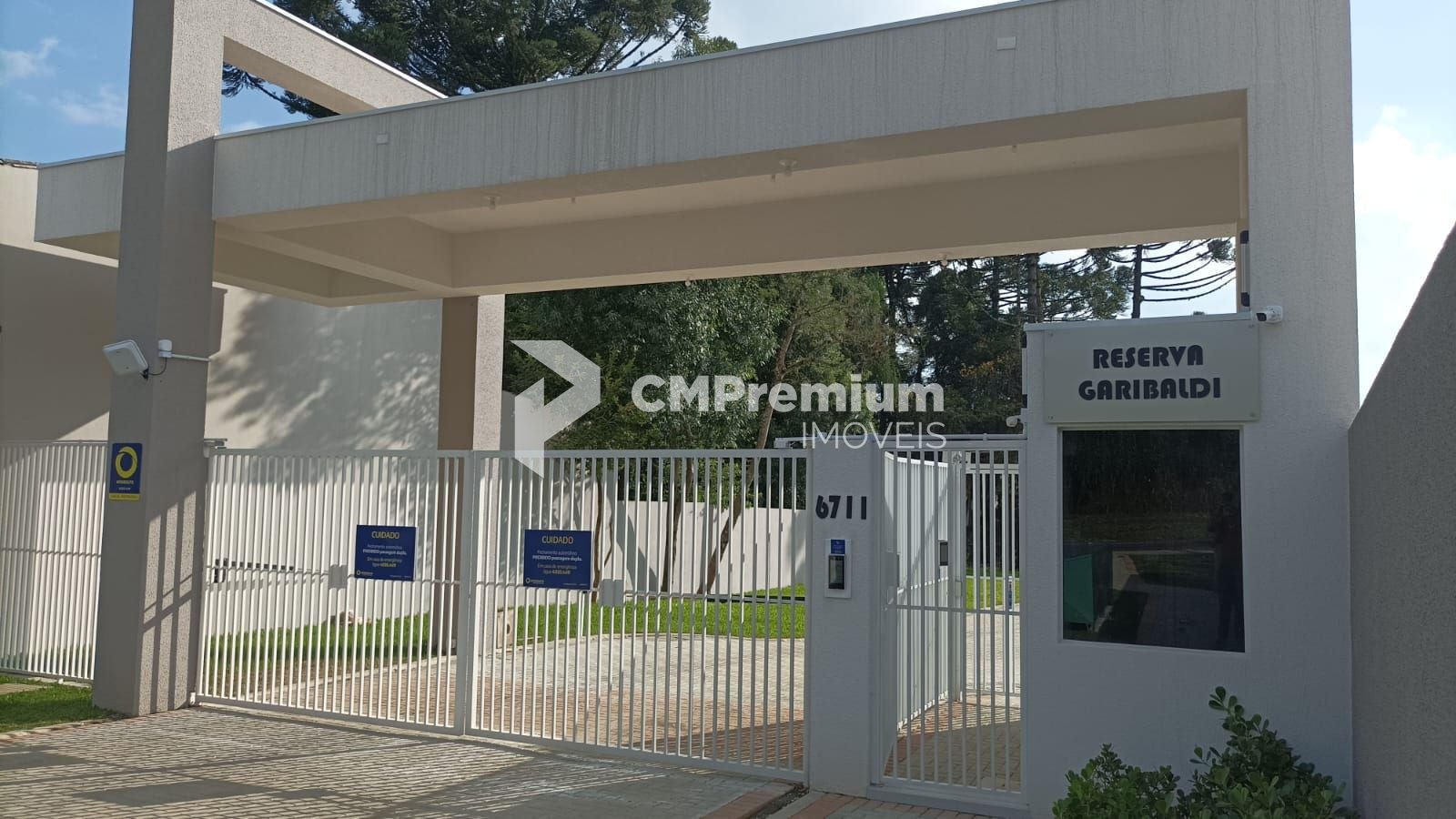 Terreno à venda, em Condomínio, no - Barreirinha - Curitiba PR