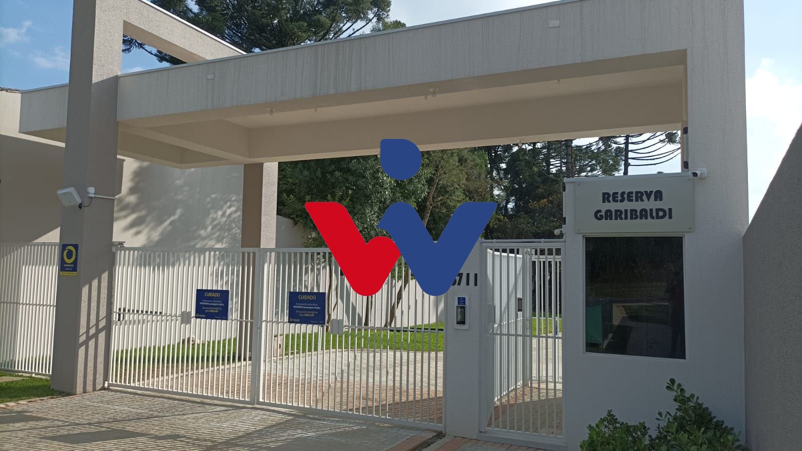 Terreno à venda, em Condomínio, no - Barreirinha - Curitiba PR