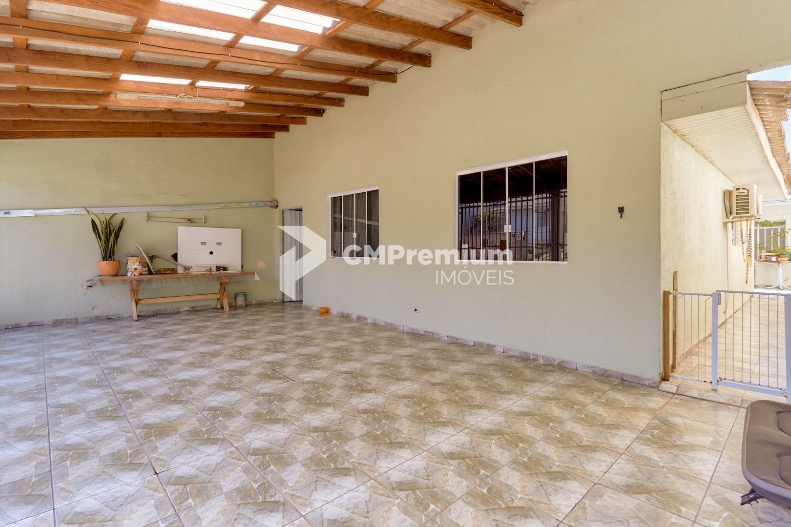 Casa com 3 dormitórios à venda, 85 m  por R  349.900,00 - Cida...