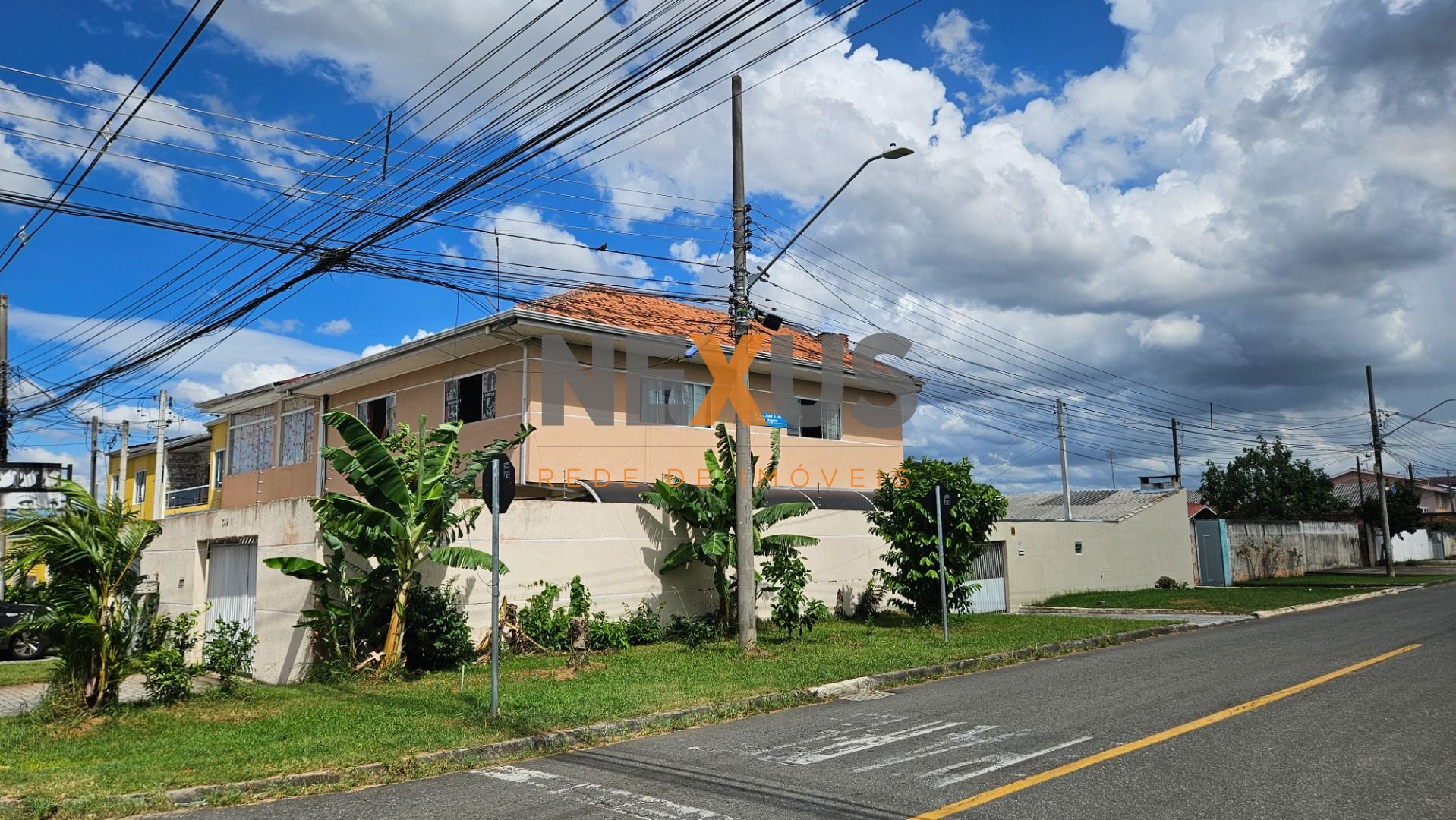 Sobrado  à venda, 340 m , residencia, sala comercial e 03 Quit...
