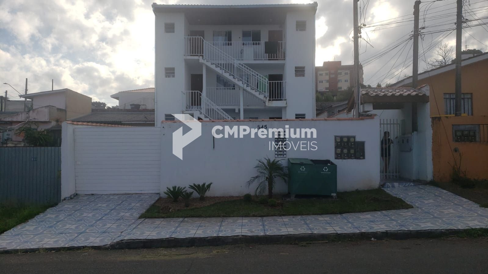 Apartamento com 8 dormitórios à venda, 500 m  por R  2.000.000...