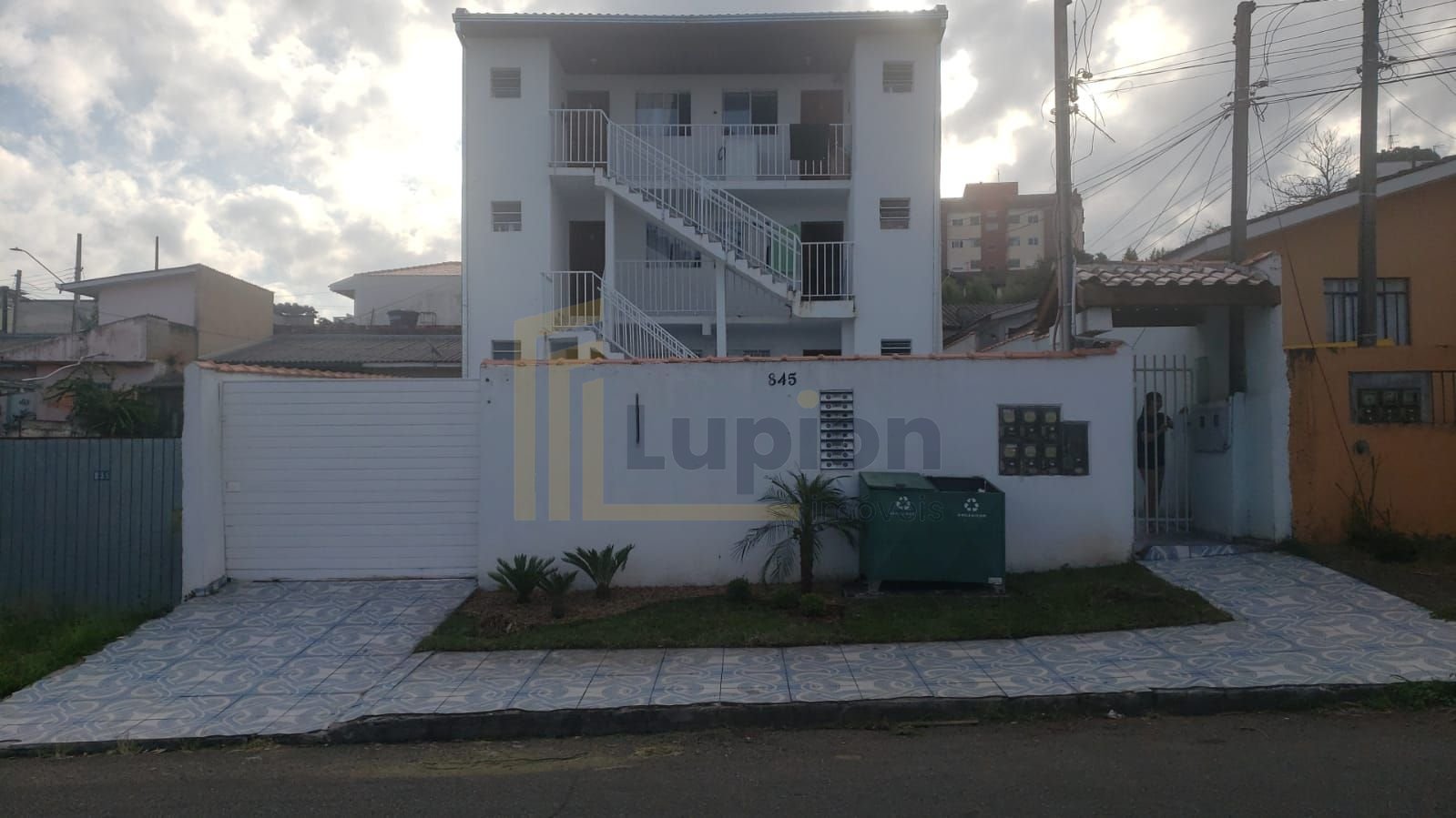 Apartamento com 8 dormitórios à venda, 500 m  por R  2.000.000...