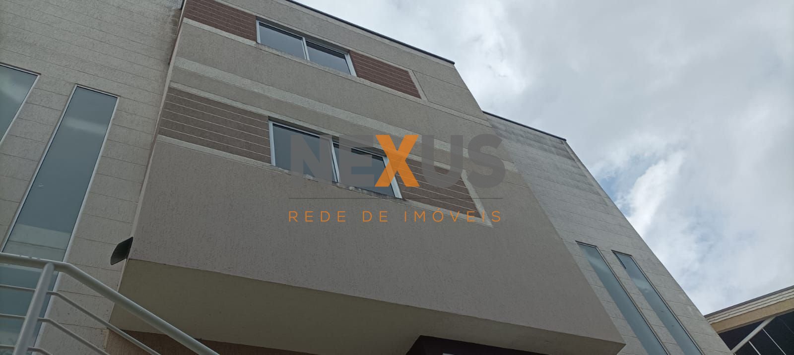 Sobrado com 3 dormitórios à venda, 200 m  por R  700.000,00 - ...