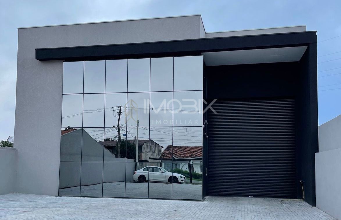 Galpão à venda, 670 m  por R  2.699.999,00 - Boqueirão - Curit...