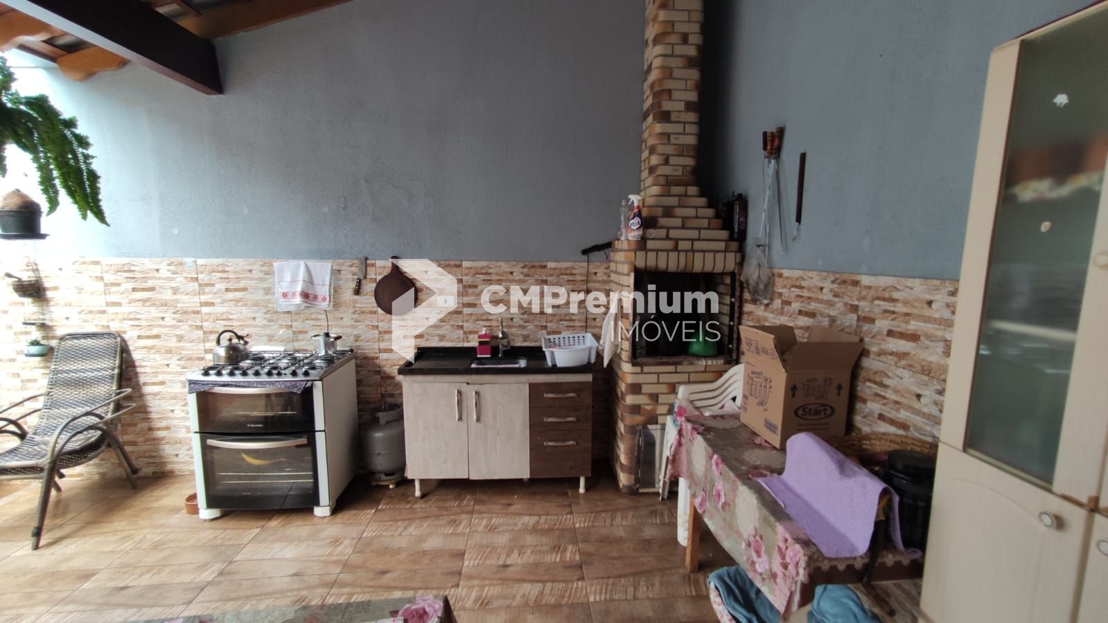 Casa com 3 dormitórios à venda, 112 m² por R$ 300.000,00 - Jar...