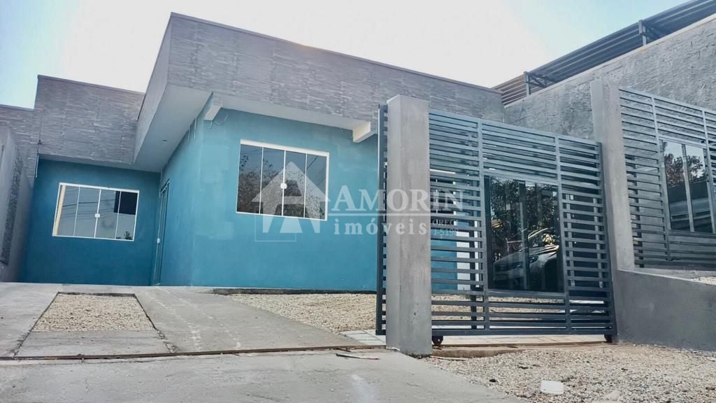 Casa com 2 dormitórios à venda, 43 m  por R  350.000,00 - Igua...